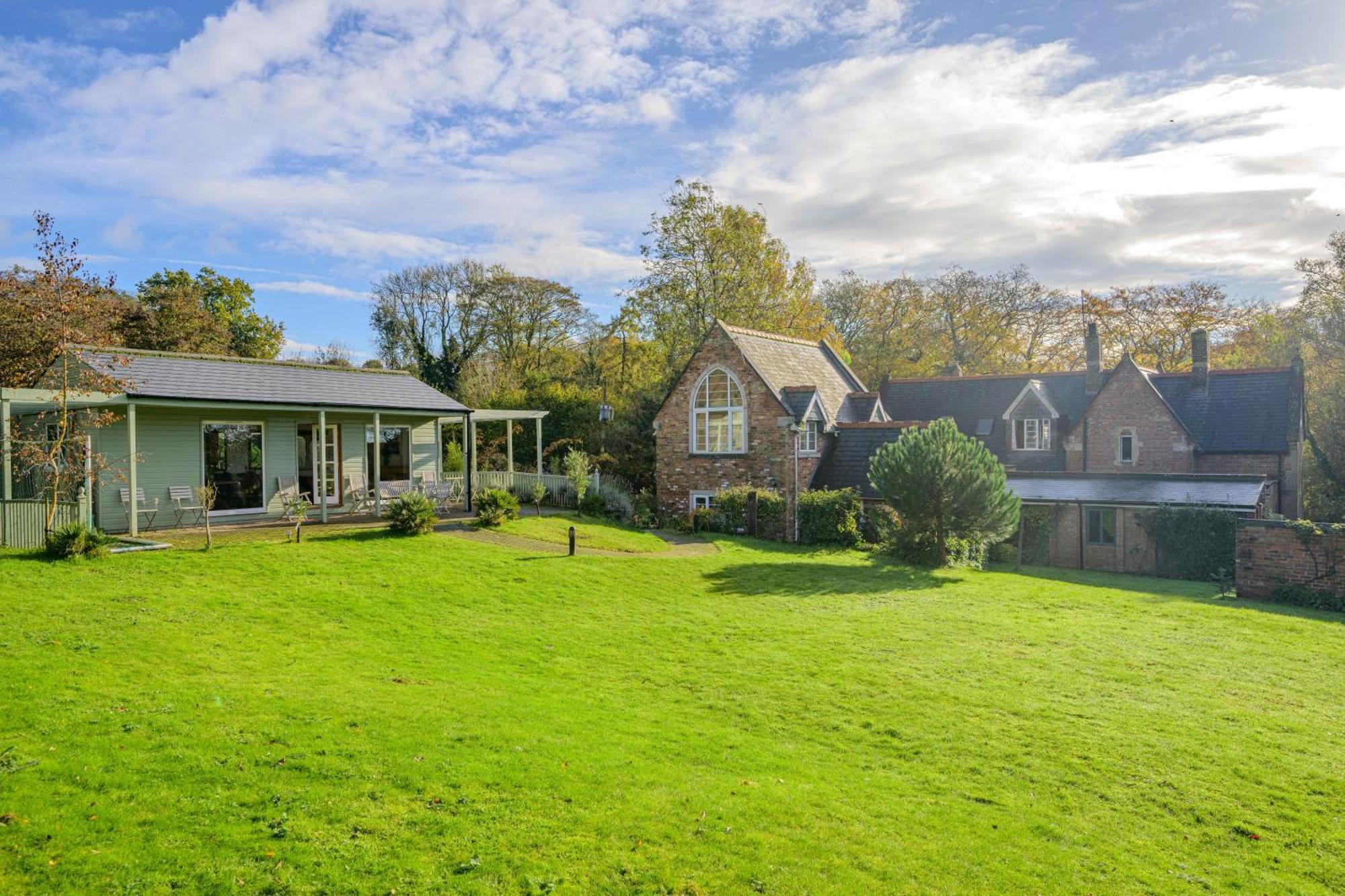 Country House With 7 Bedrooms And 3 Buildings Market Rasen Esterno foto
